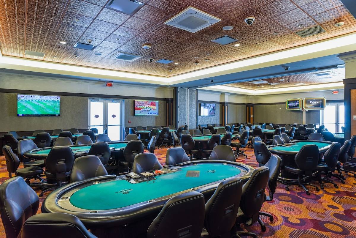 The magnificent refuge of Tioga Downs